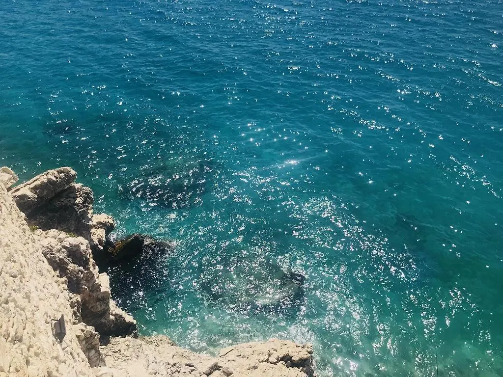 Geo & Art Boutique Hotel Himara 4*, Himare